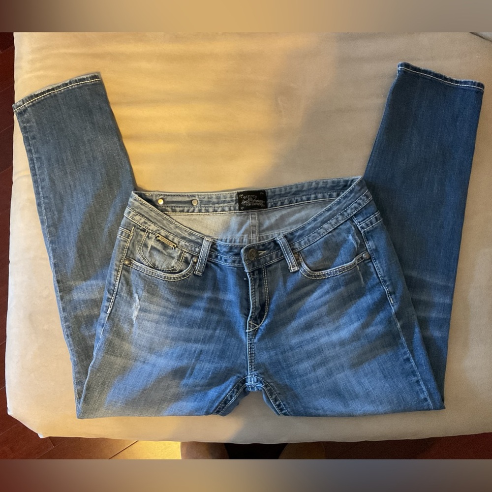 Rerock For Express Vintage slightly distressed low-rise capri jeans size 8